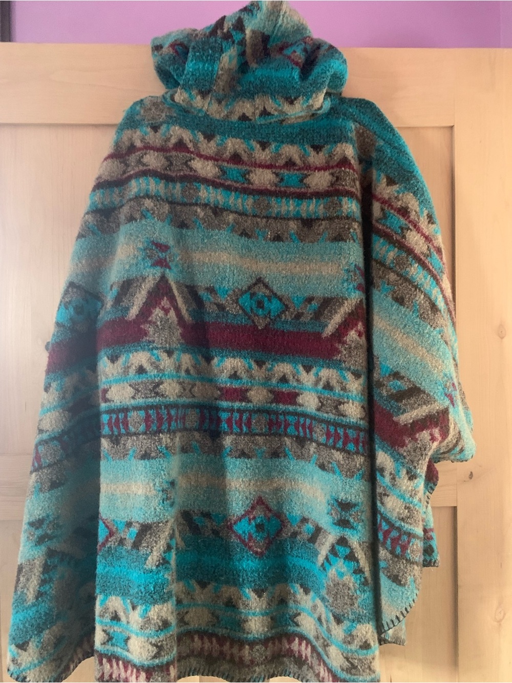 Vintage Bear Ridge Outfitters Turquoise Aztec-Patterned Hooded Poncho - Picture 3 of 6